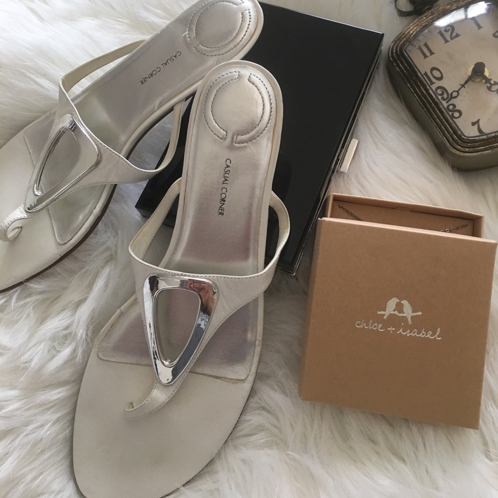White sandal with kitten heel